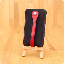 Ключниця Графіт-полуниця